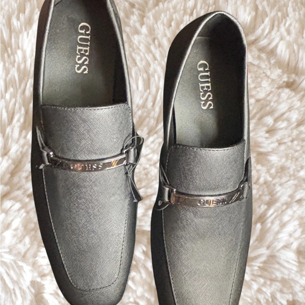 GUESS Men's Gray Slip-On Loafers